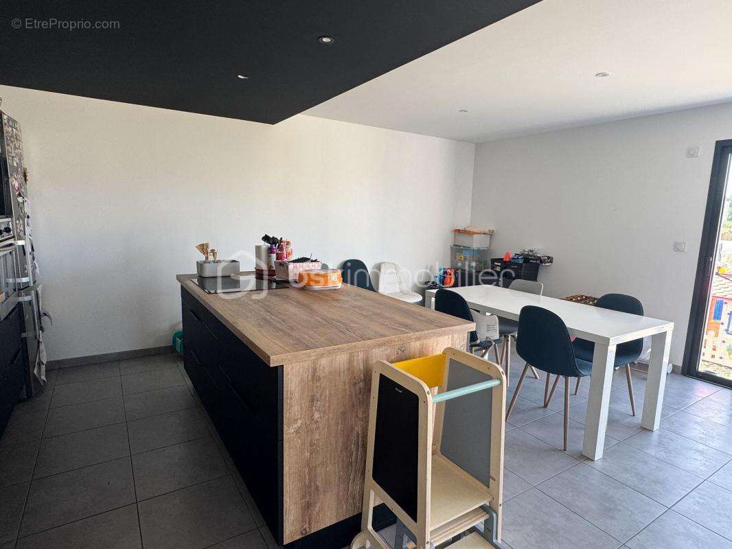 Maison à SAINT-PIERRE-LA-COUR