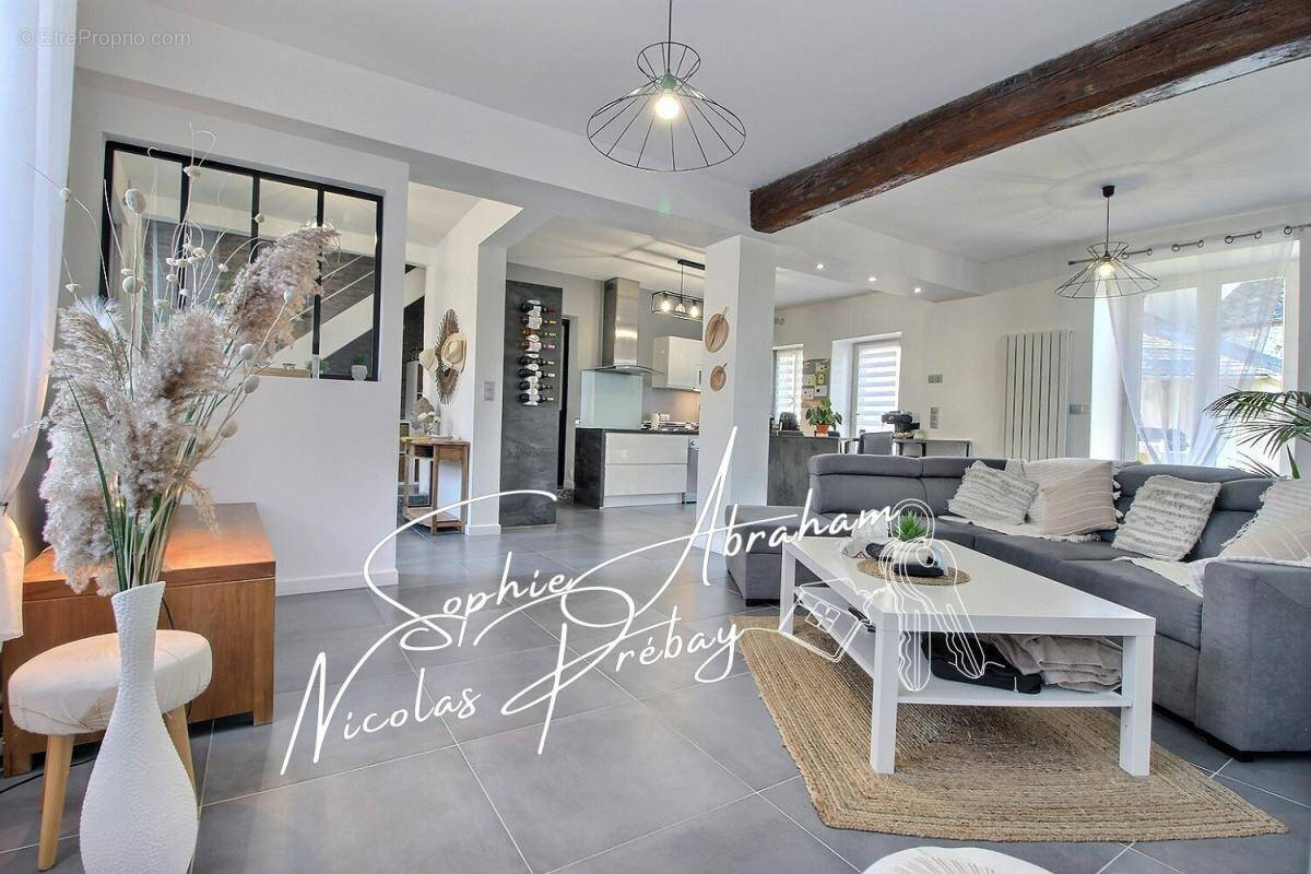 Maison à ANGERVILLE