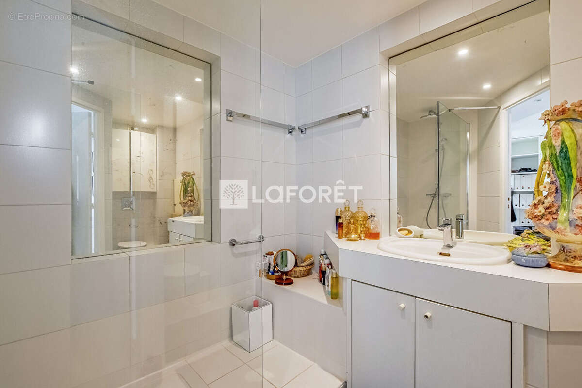 Appartement à PARIS-5E