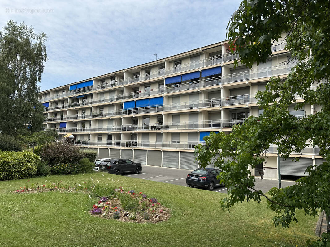Appartement à VAIRES-SUR-MARNE