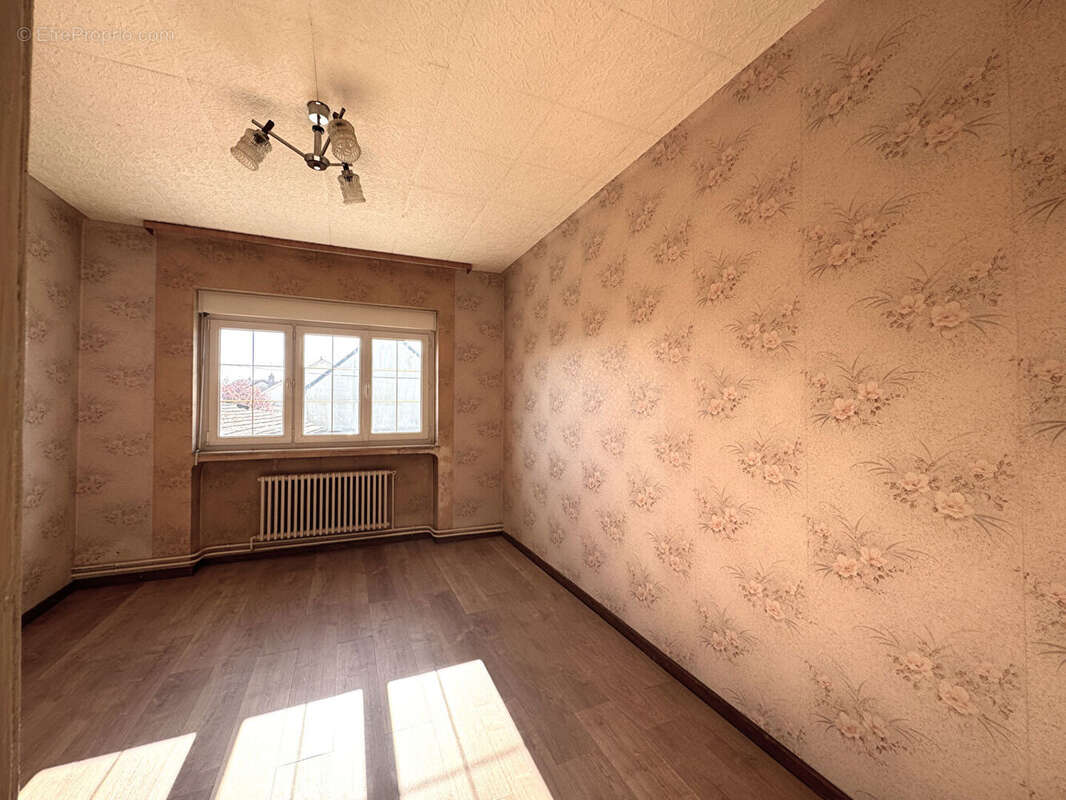 Maison à SAINTE-MARIE-AUX-CHENES
