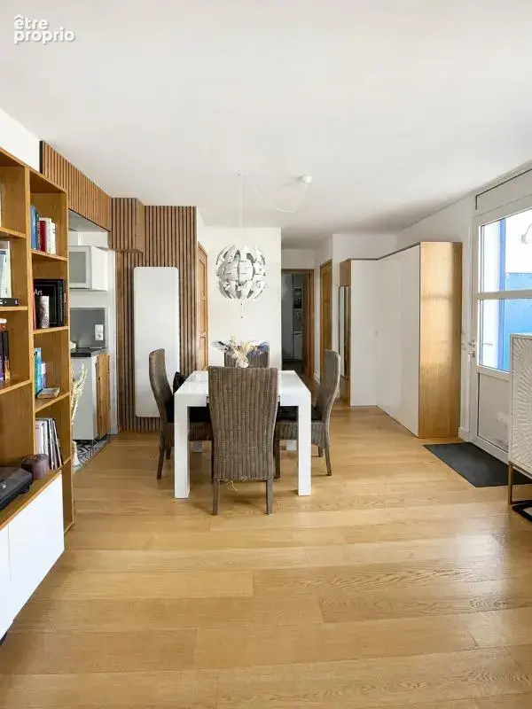 Appartement t2 renove 48 m2 proche port et plages - photo 3