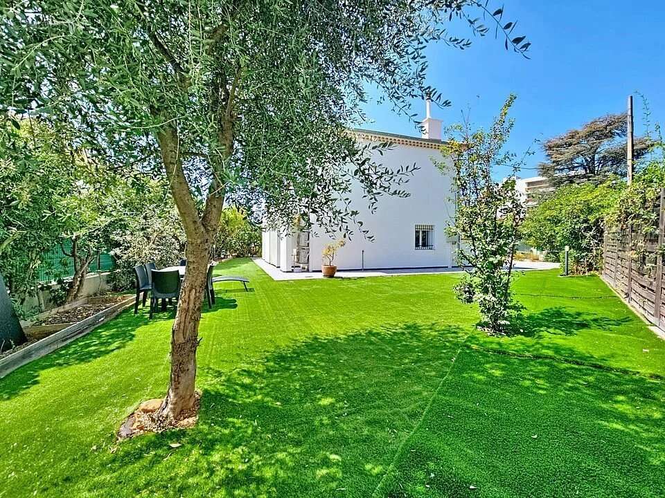 Maison de ville individuelle de 128,85m² Saint-Laurent-du-Var - photo 2