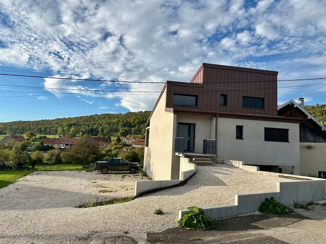 Maison à CROSEY-LE-GRAND