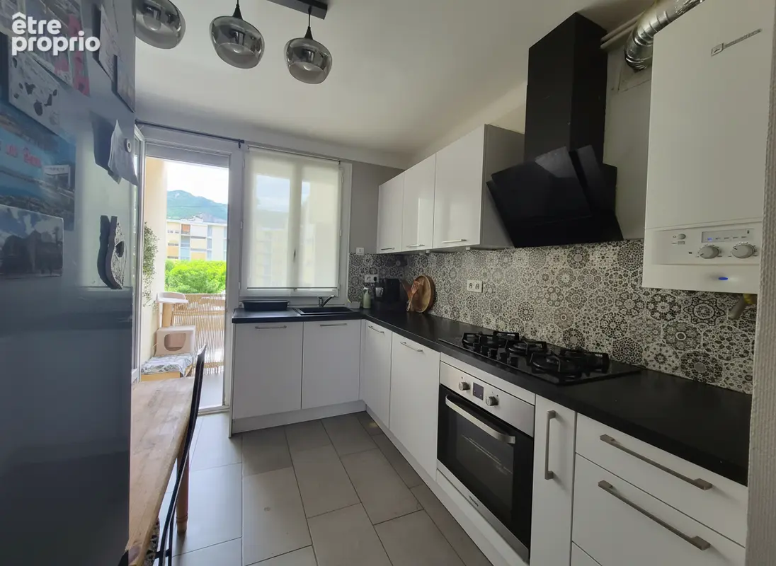 MILLAU, Appartement T4 traversant avec vue dégagée - photo 6