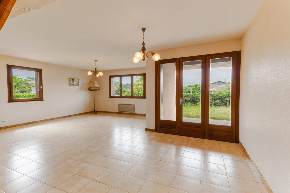 Maison à BENESSE-MAREMNE