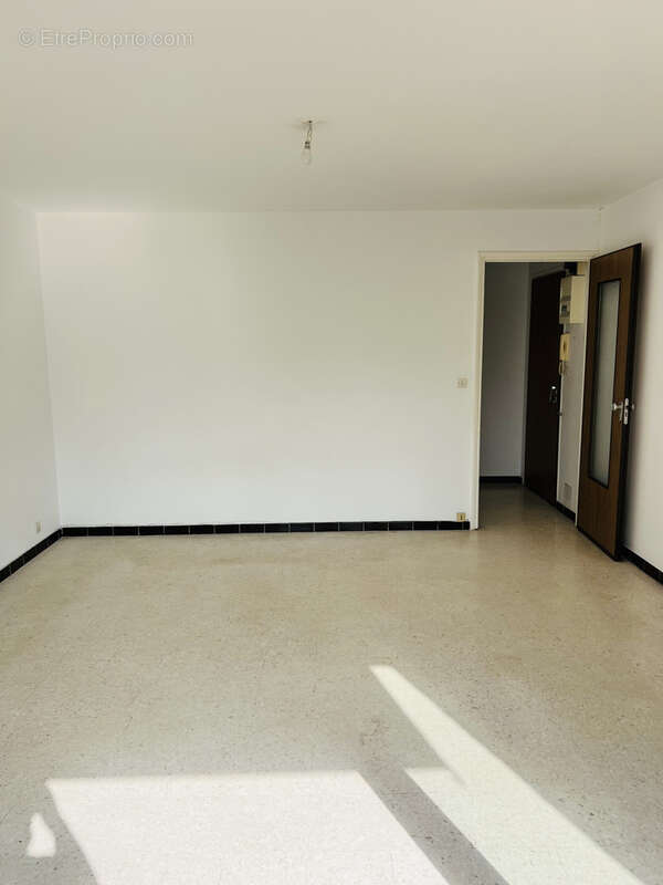 Appartement à LUNEL