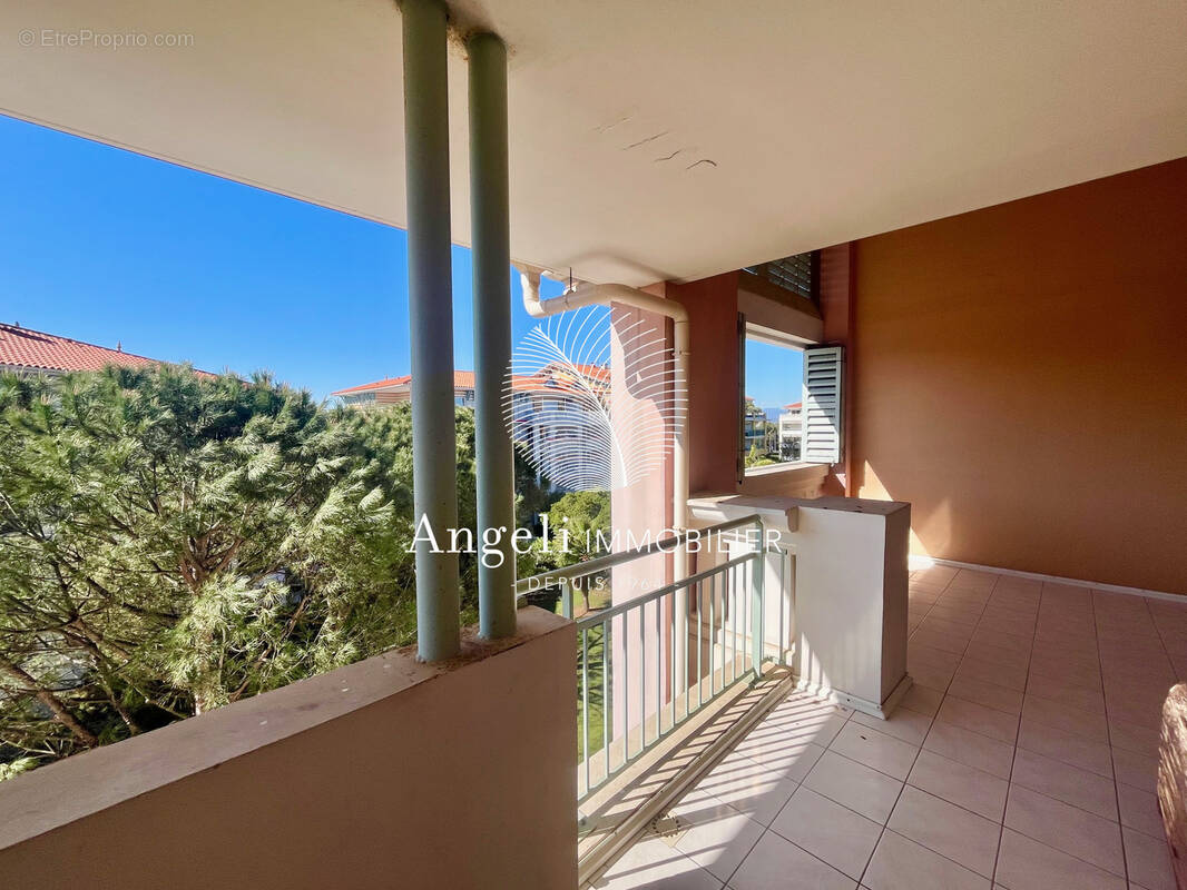 Appartement à FREJUS