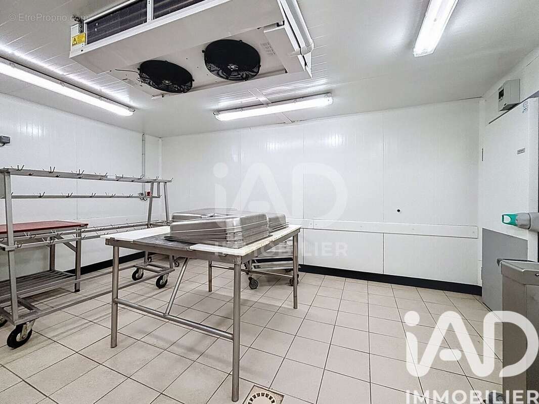 Appartement 325 m² à Tully  - photo 5