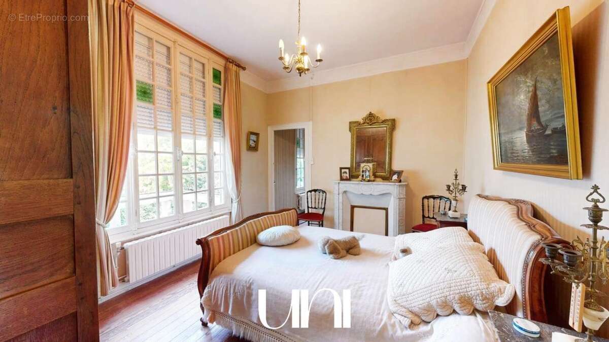 Maison à SAINT-PIERRE-SUR-DIVES