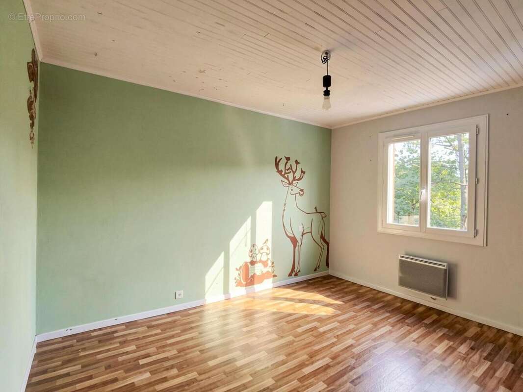   - Maison à THUEYTS