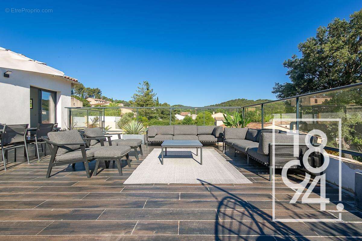 Maison à LA DESTROUSSE