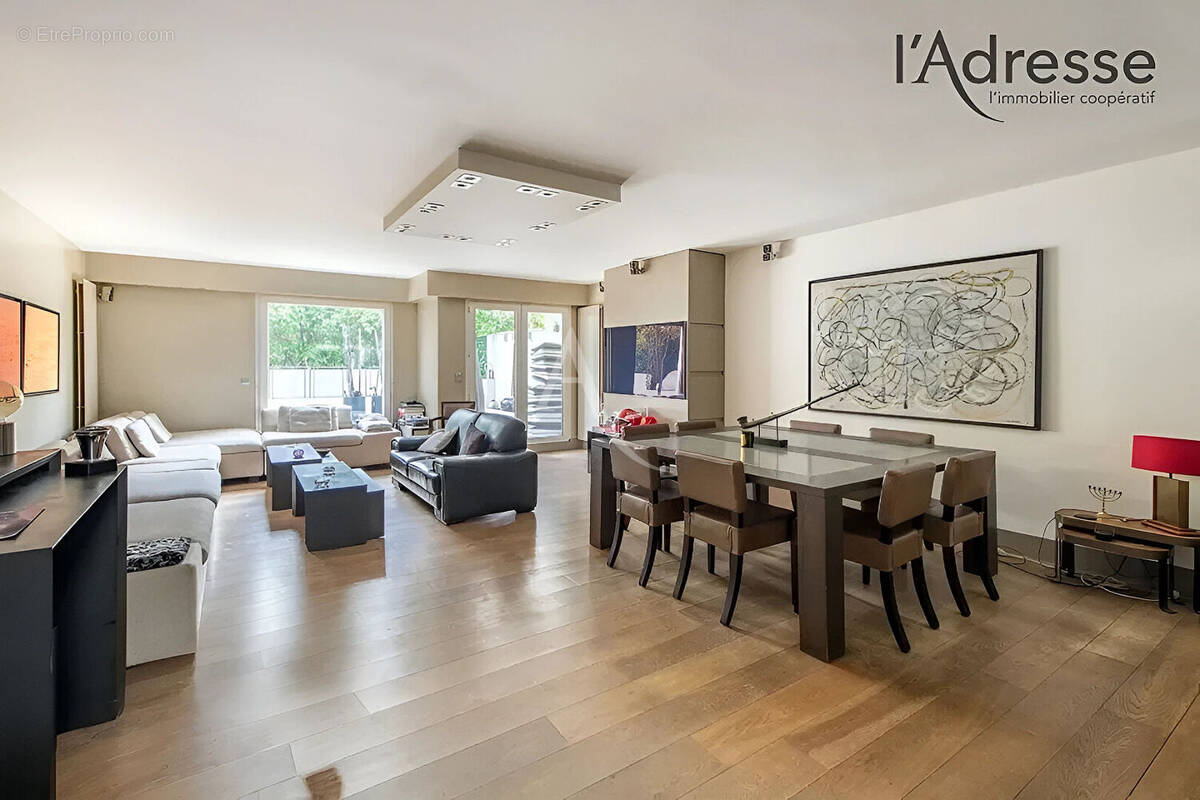 Appartement à SURESNES