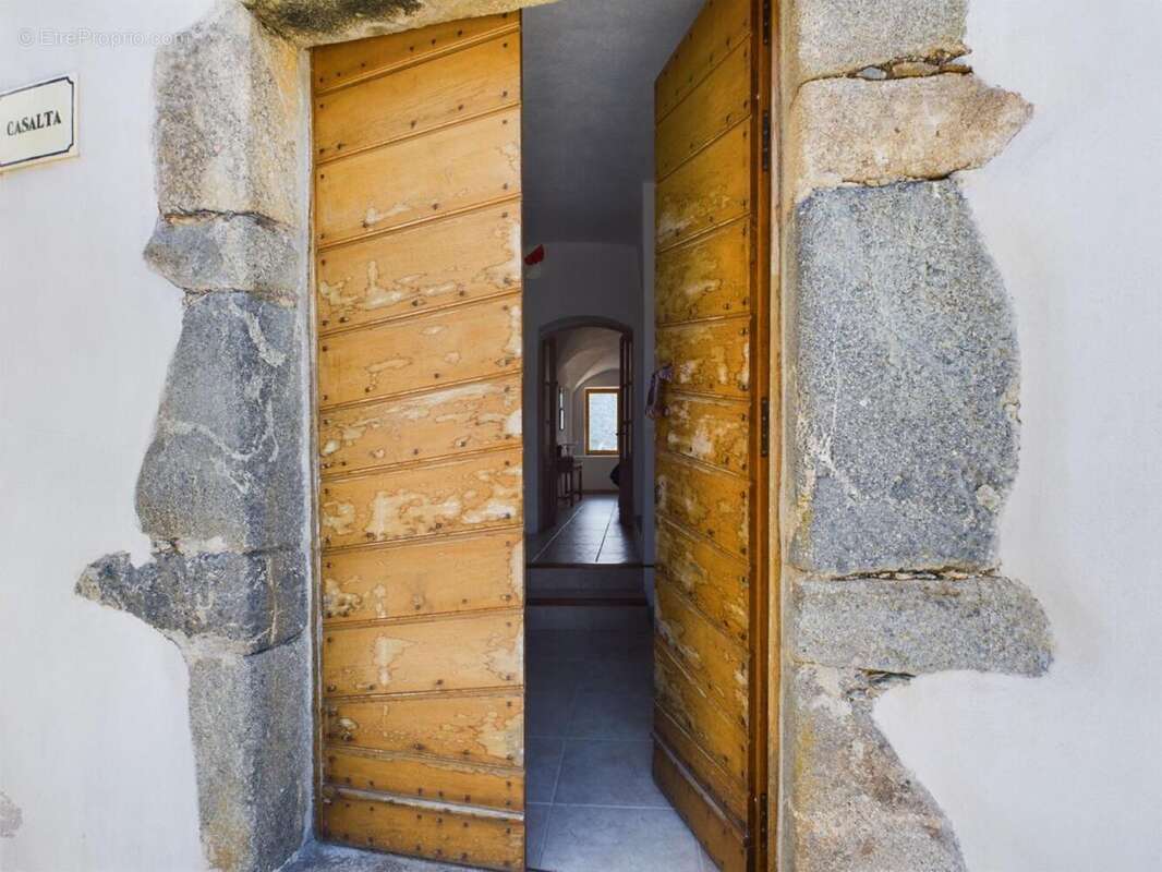 Maison à MONTEGROSSO