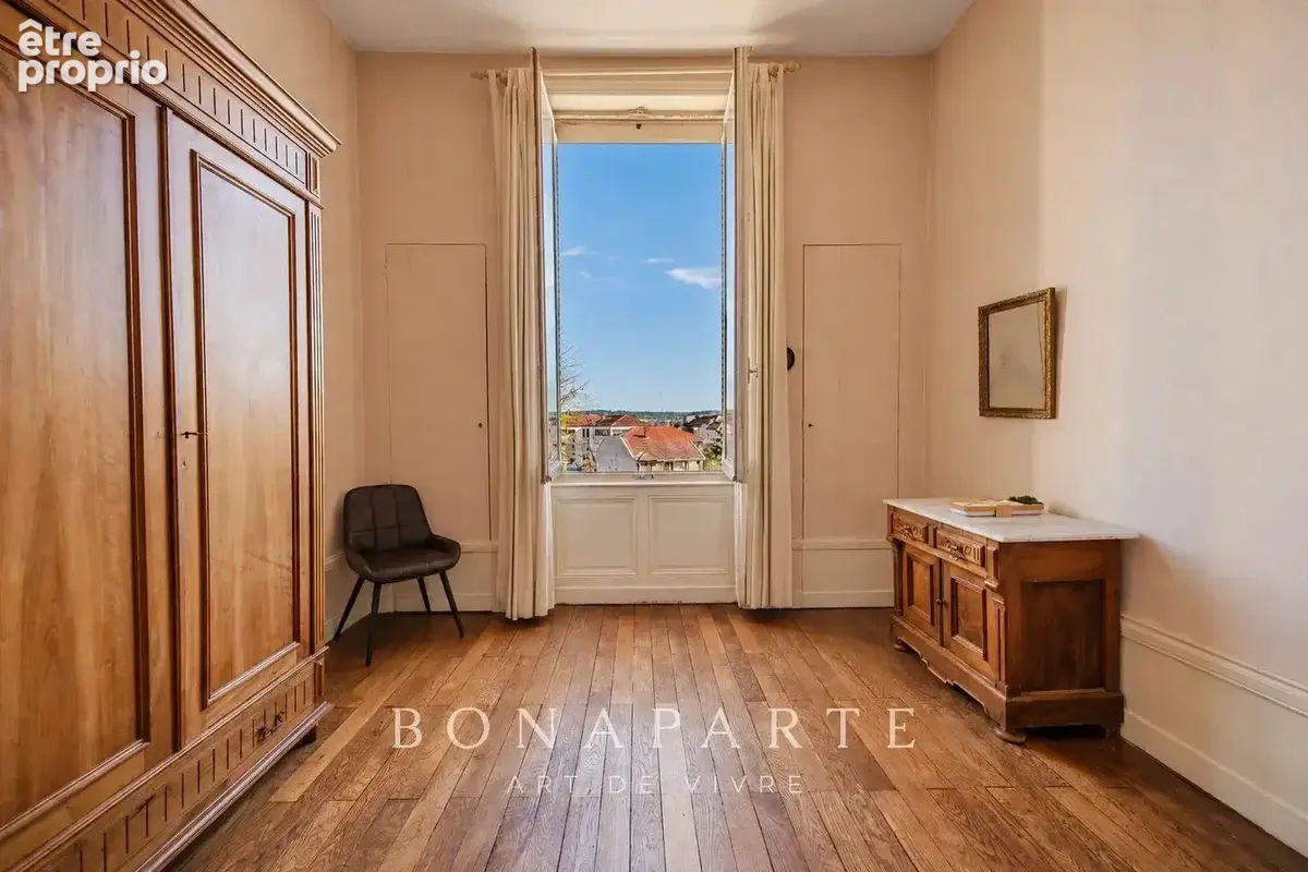 Élégant appartement haussmannien au cœur de Roanne - photo 10