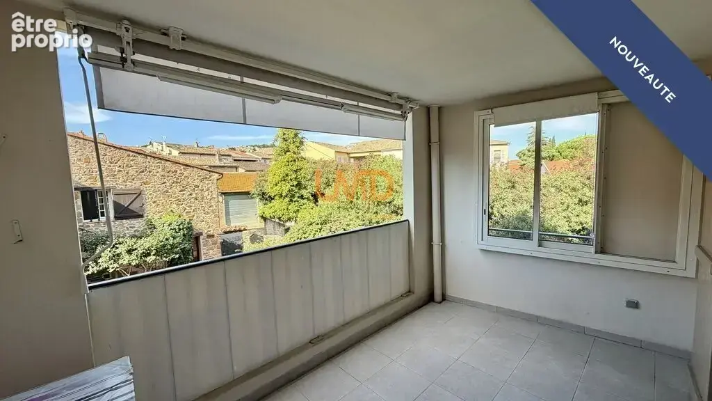 Roquebrune-sur-Argens village – T3 – terrasse couverte – garage - photo 2