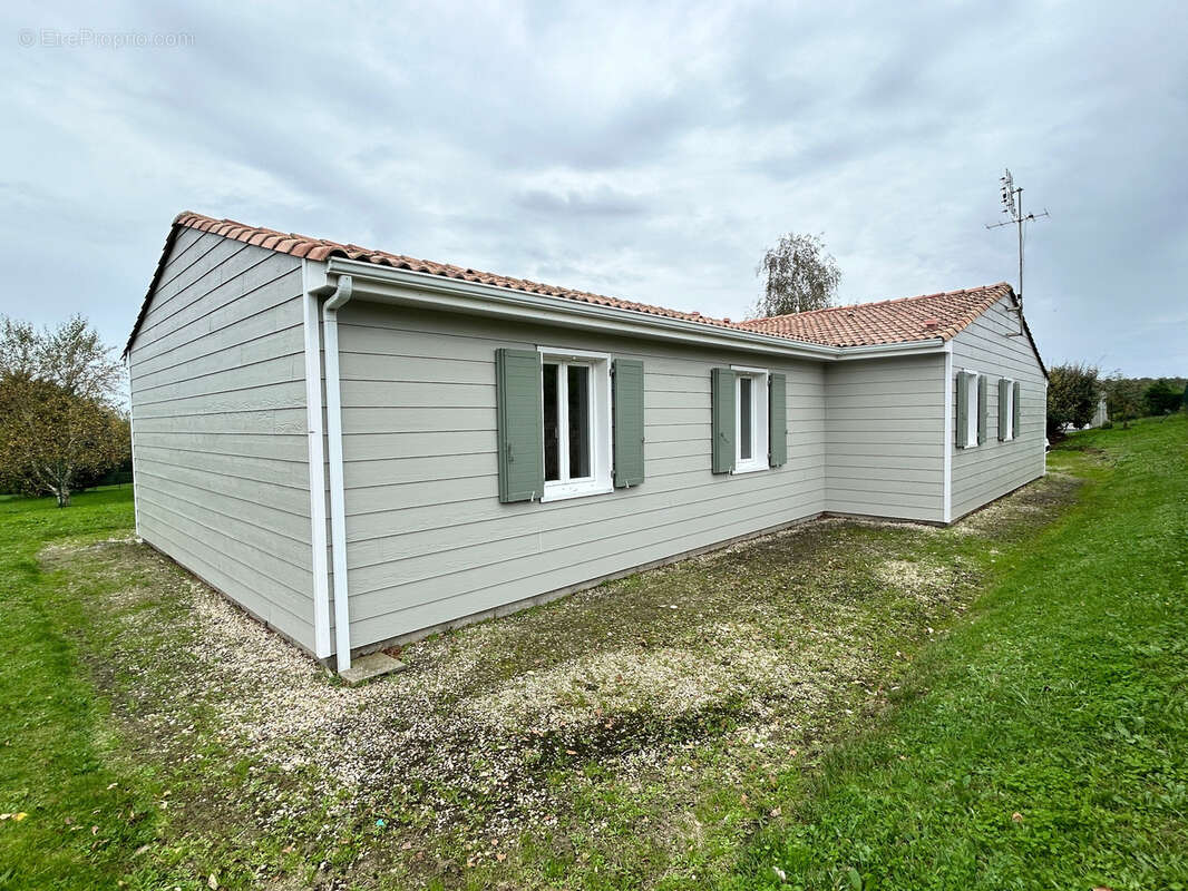 Maison à SAINT-MAIGRIN