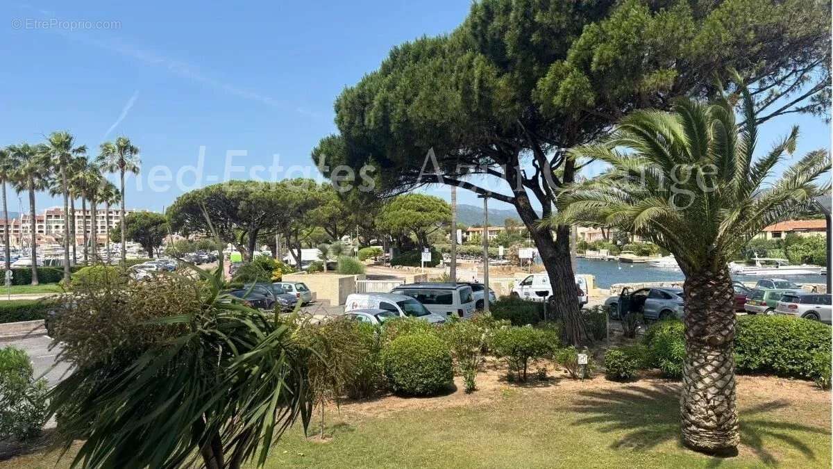 Appartement à GRIMAUD