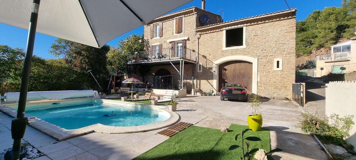 Maison 240 m² à Castelnau-D'aude  - photo 2