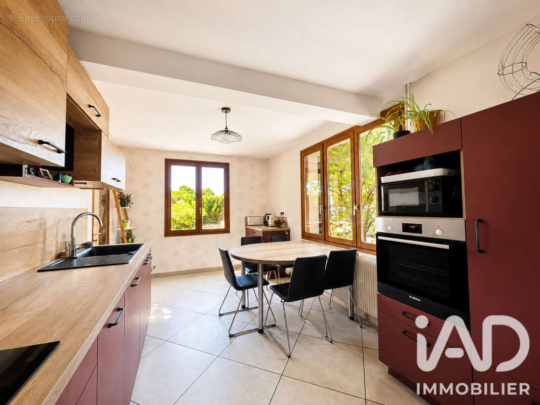 Maison 201 m² à Riom  - photo 5