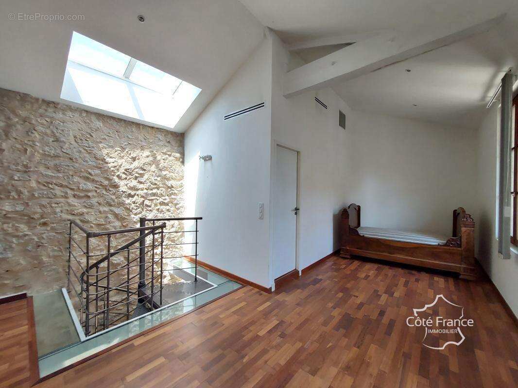 Maison de ville en pierres   Charme, cachet et cour privée - photo 7