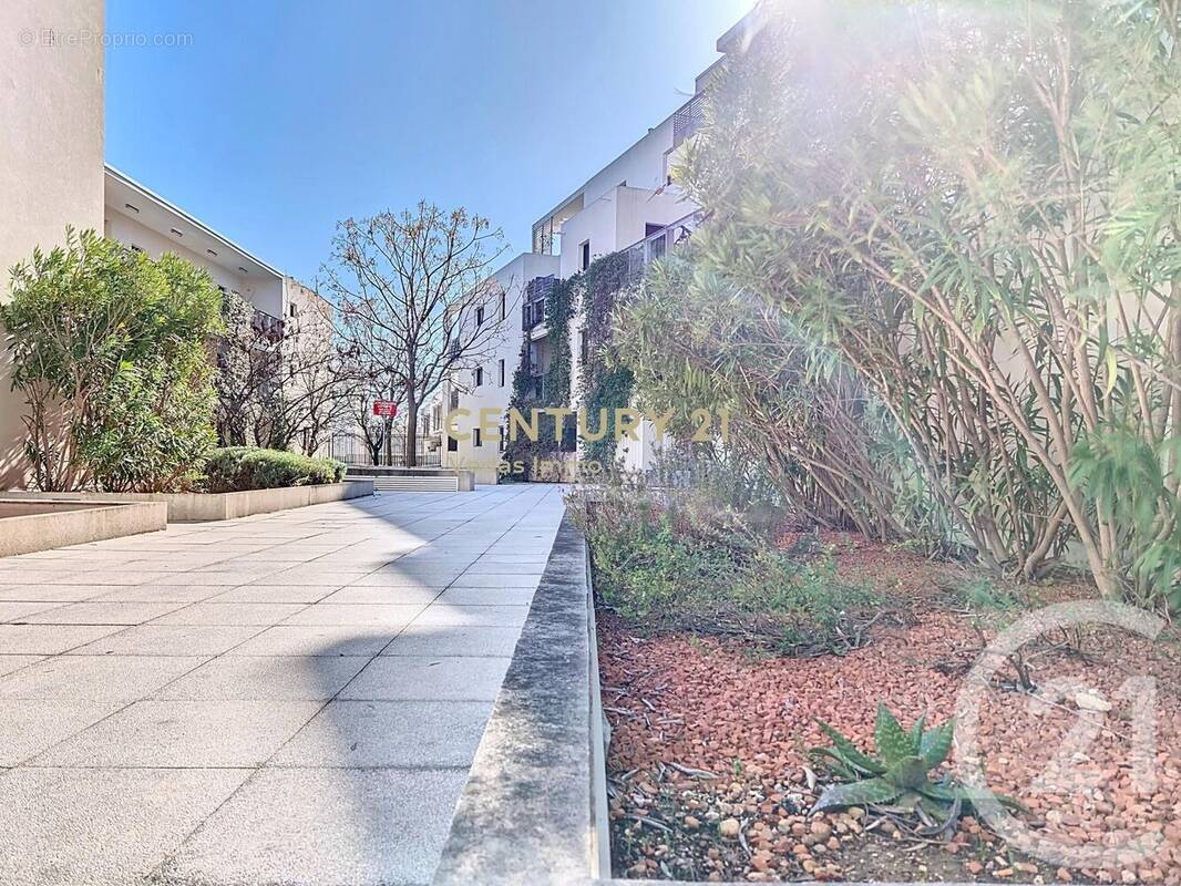 Appartement à SAINT-JEAN-DE-VEDAS