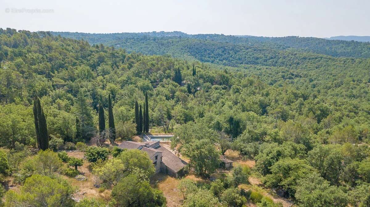 Propriété exceptionnelle en cours de réhabilitation - Vue panoramique et charme provençal - photo 3