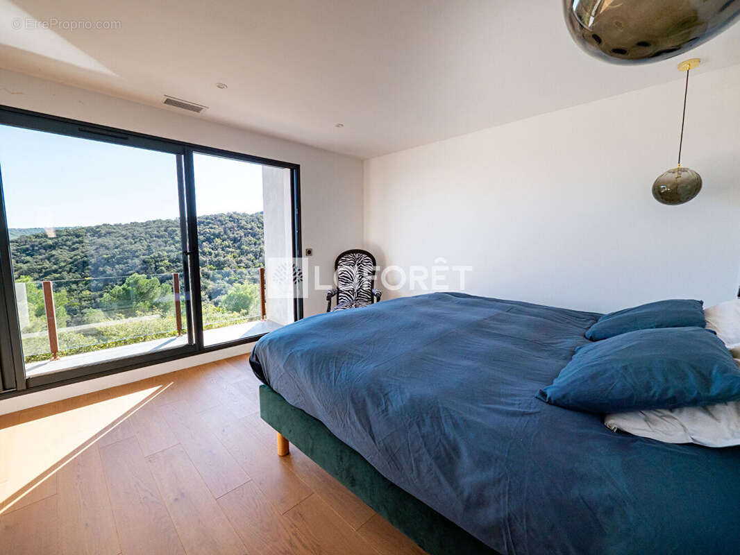 Thuir, maison d'architecte avec piscine. - photo 11