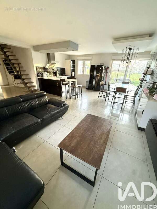 Photo 6 - Maison à VIGY