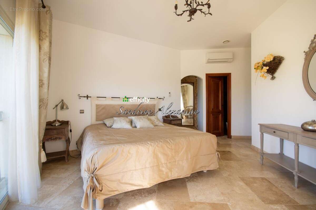 Maison à LE VAL