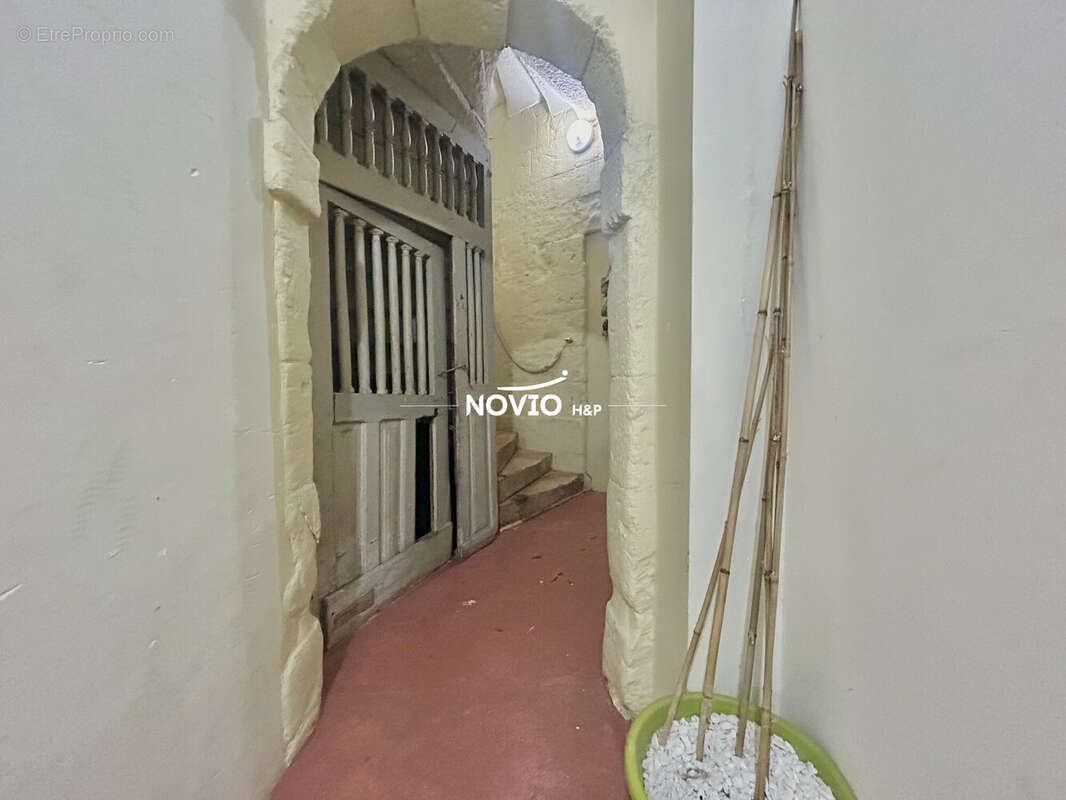 Appartement 250 m² à Chatellerault  - photo 8