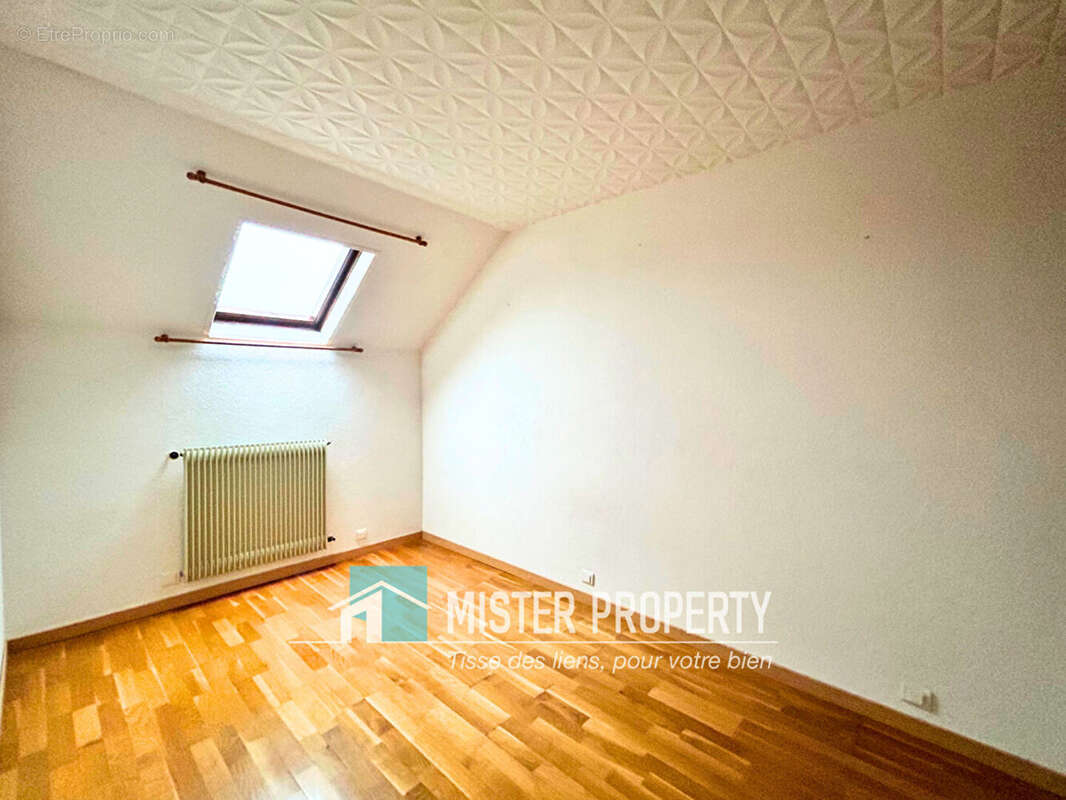 Maison à SARTROUVILLE