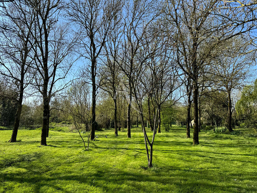 Maison à LE GUE-DE-VELLUIRE