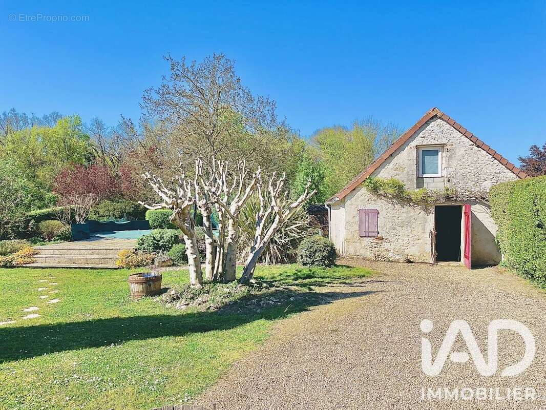 Photo 7 - Maison à POULIGNY-SAINT-PIERRE