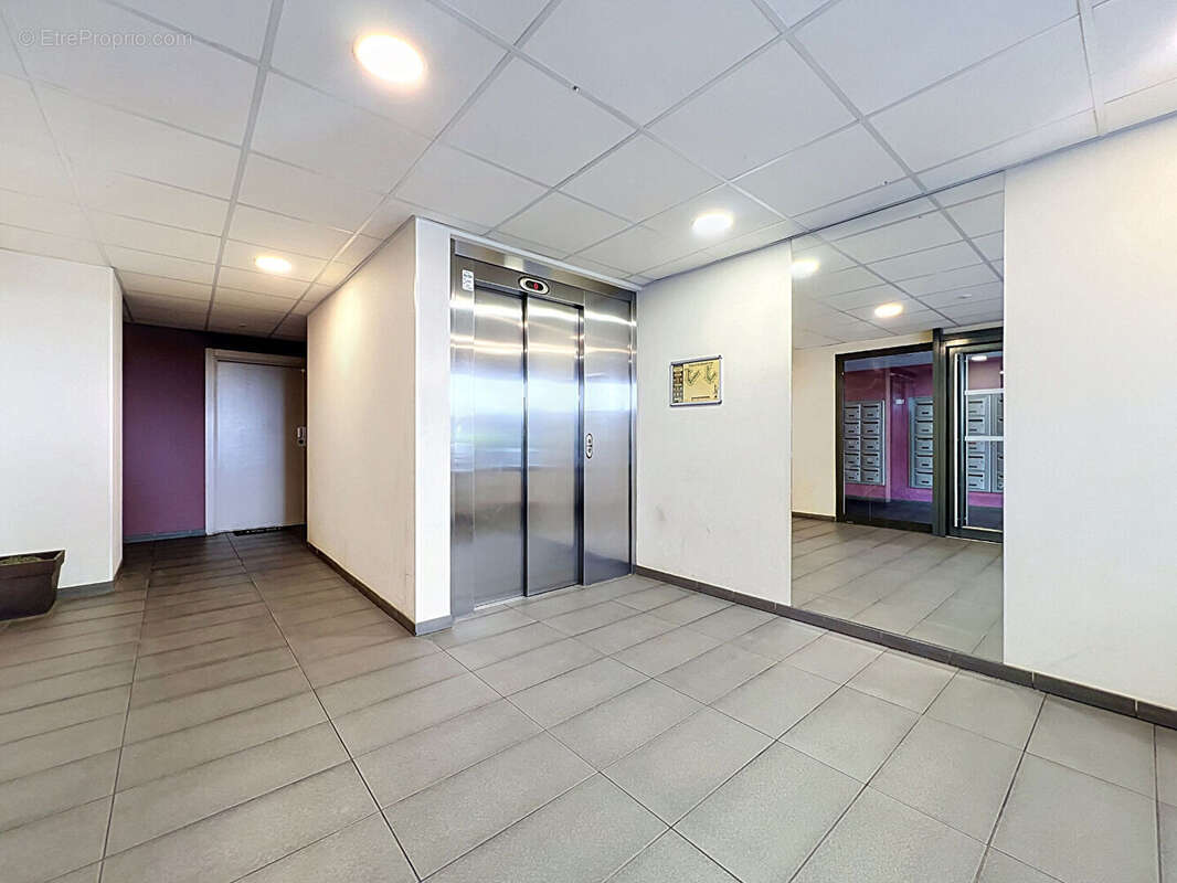 Dpe a - t3 dernier étage - double box de 39m² - photo 12