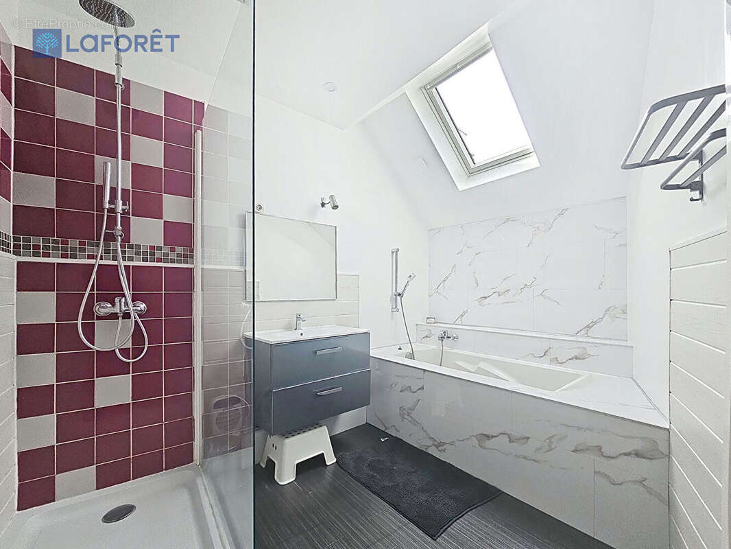 Appartement à MONTRY