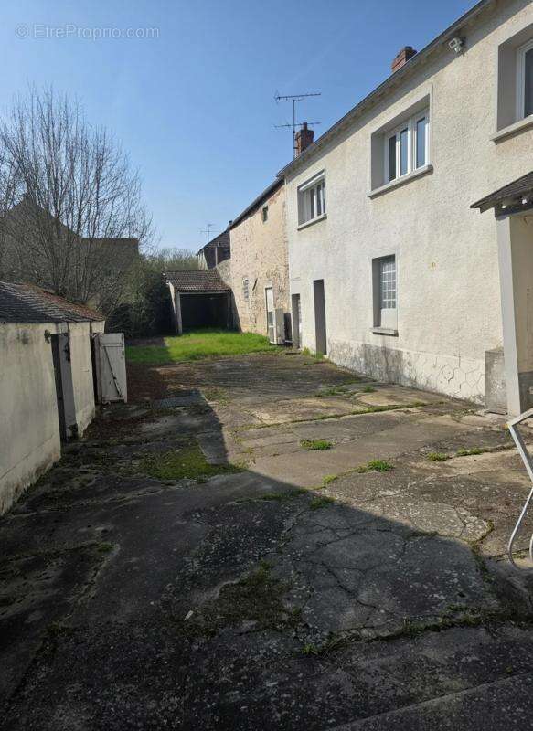 Maison à BALLANCOURT-SUR-ESSONNE