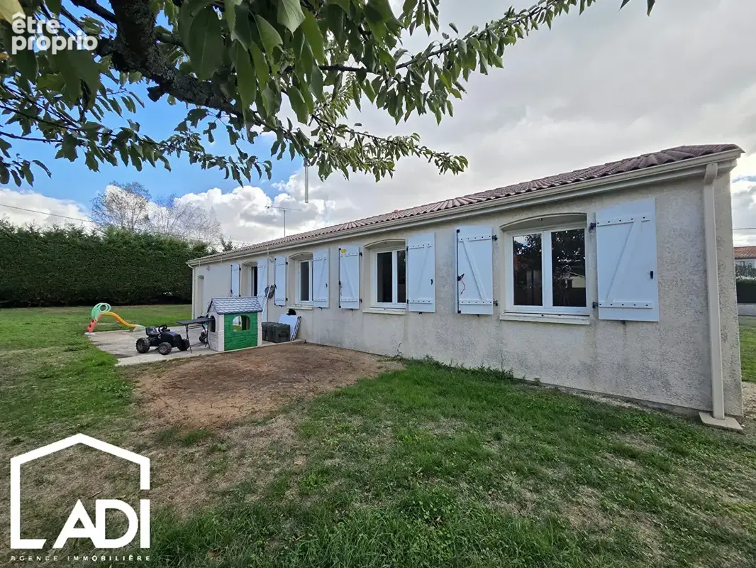 Maison à EXIREUIL