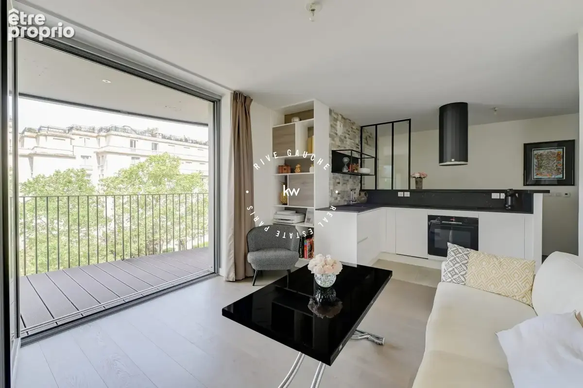 Appartement à PARIS-16E