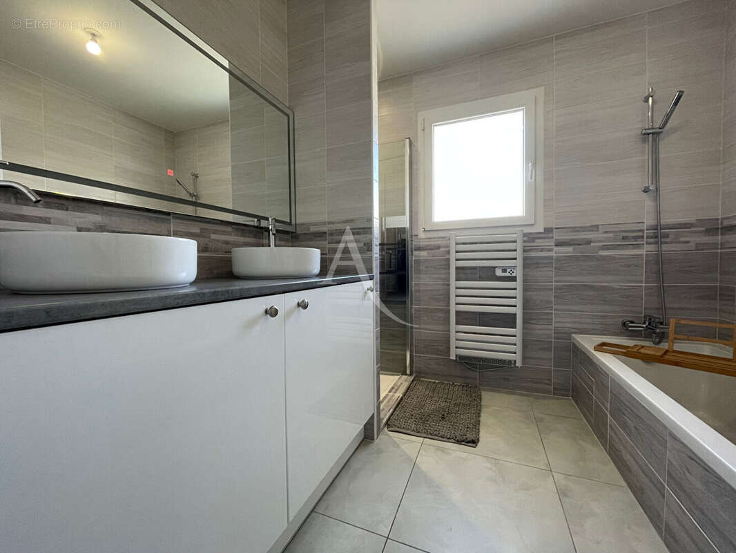 Maison à NOTRE-DAME-DE-RIEZ