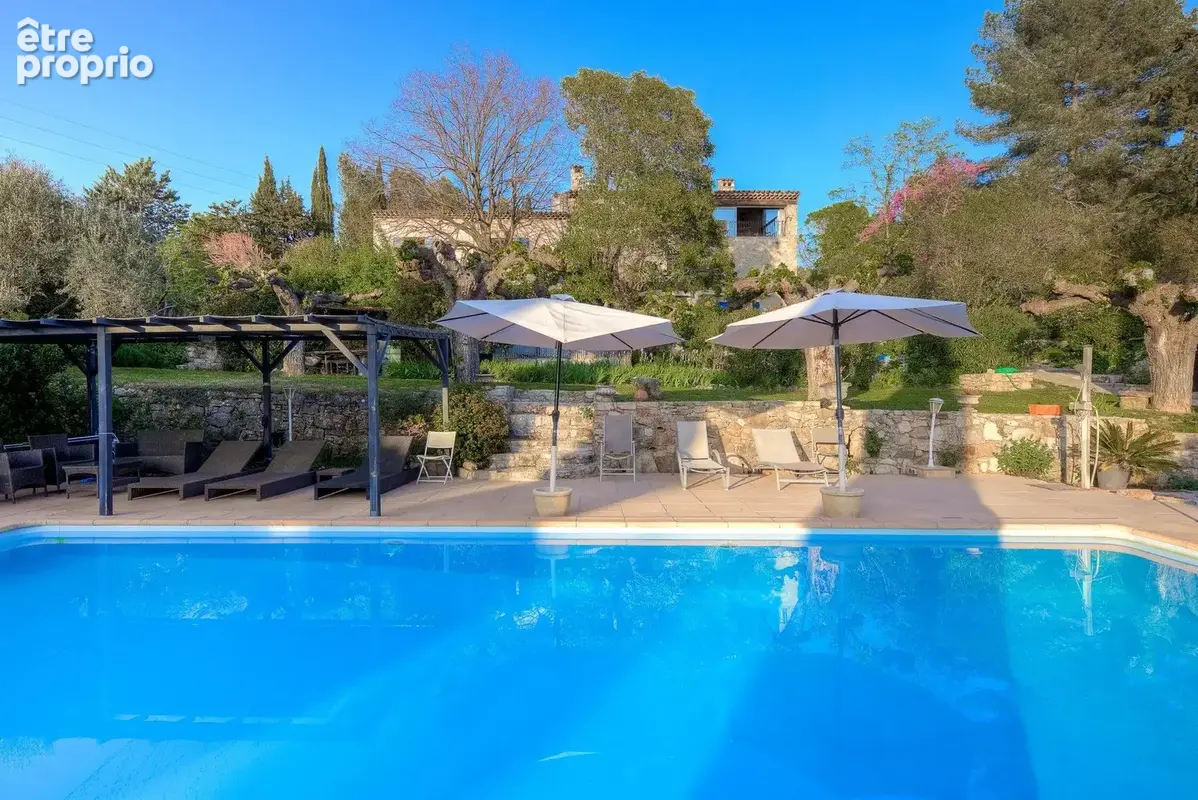 Maison 9 pièces 342 m² à vendre à Draguignan (83300) - photo 4