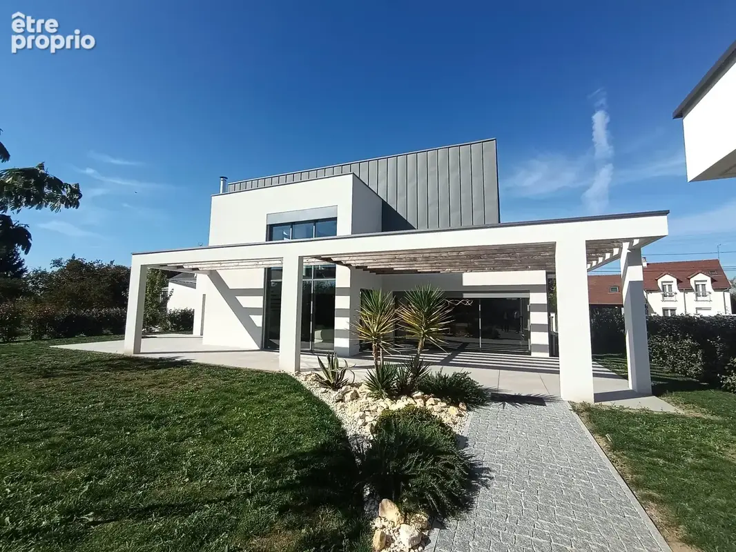 Maison 6 pièces 216 m² à vendre à La Riche (37520) - photo 1
