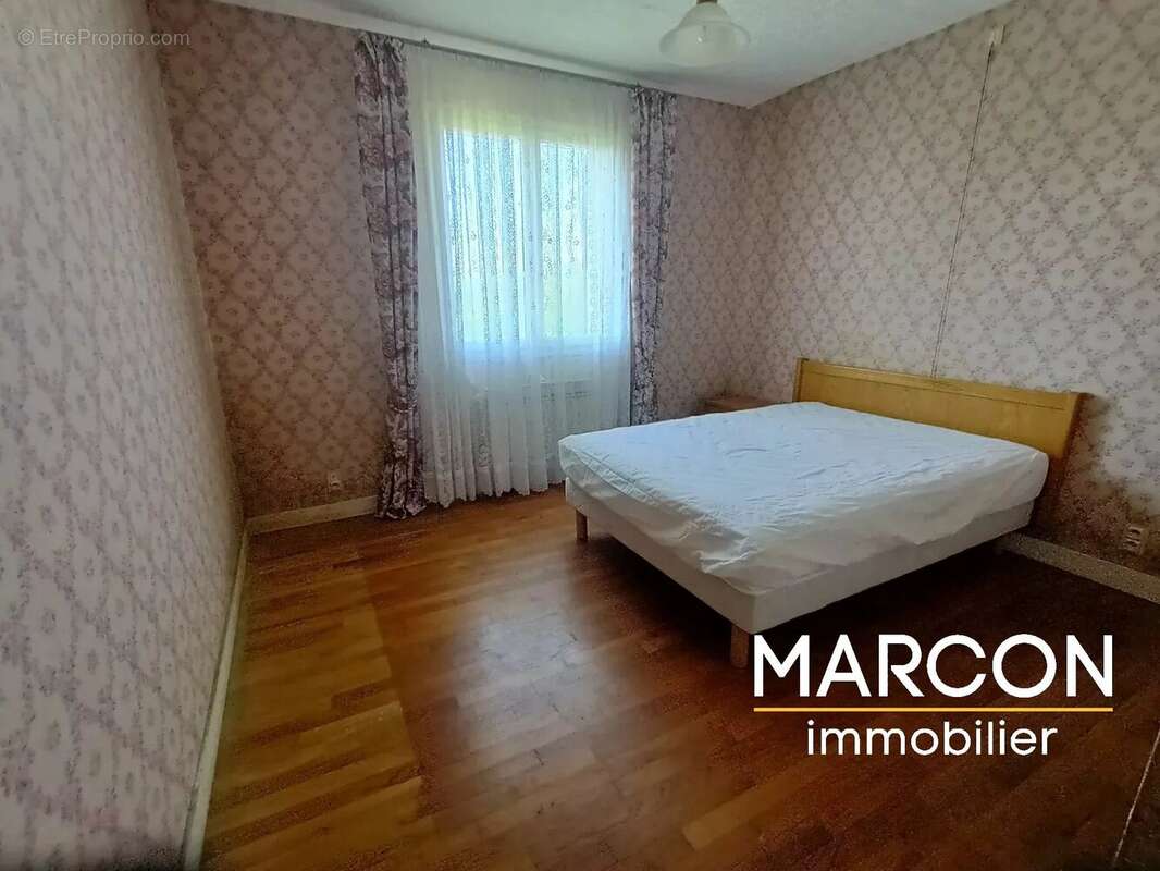 Maison à SAINT-MARC-A-FRONGIER