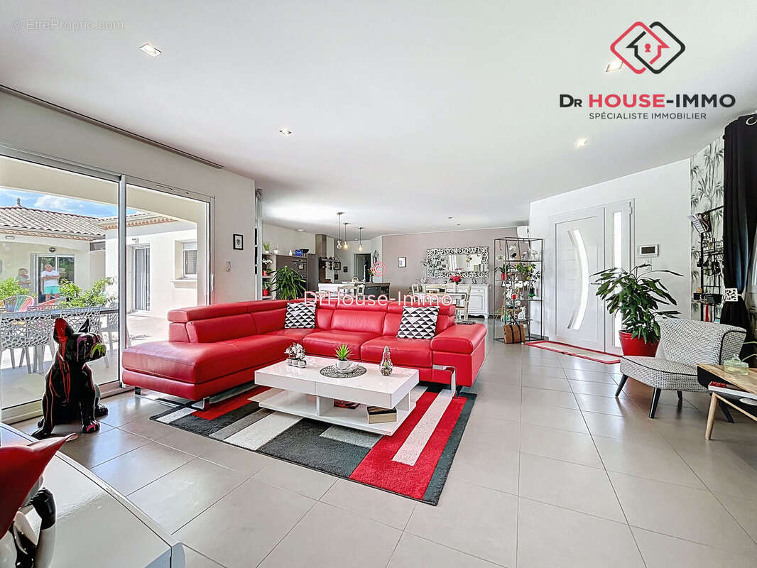 Maison à SAINT-LEON-SUR-L&#039;ISLE