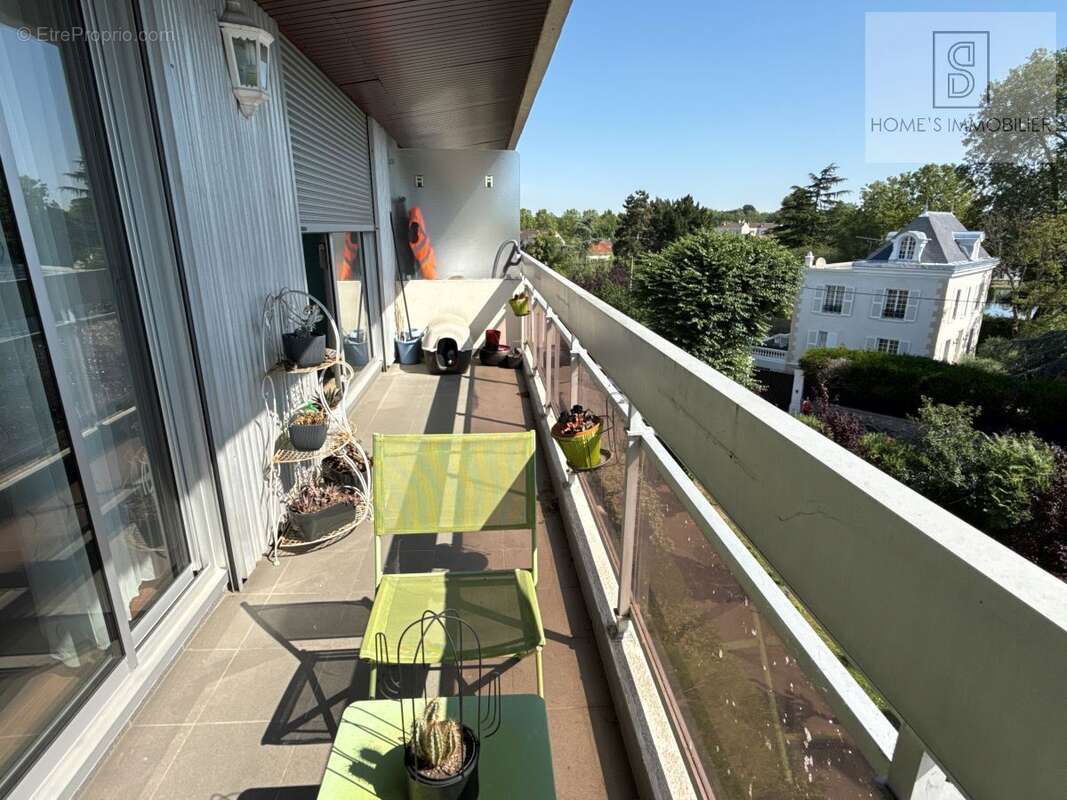 Appartement à LIVRY-GARGAN