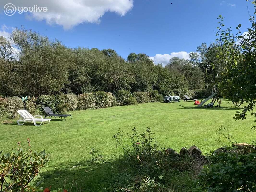 Maison à SAINT-EVARZEC