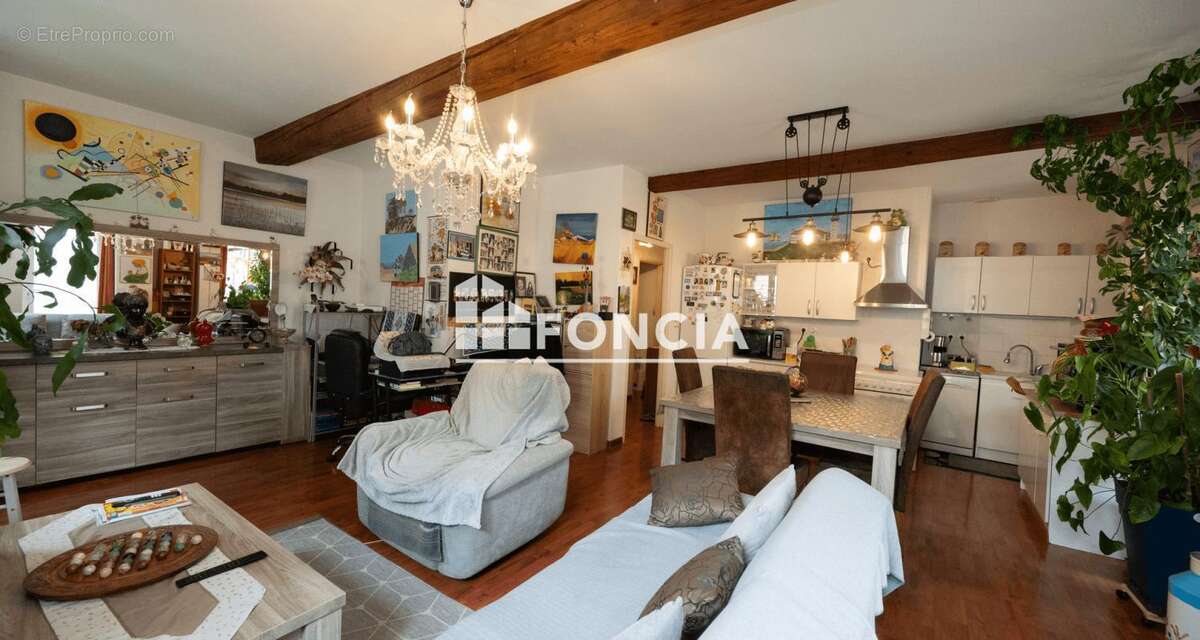Appartement à BOURG-DE-PEAGE