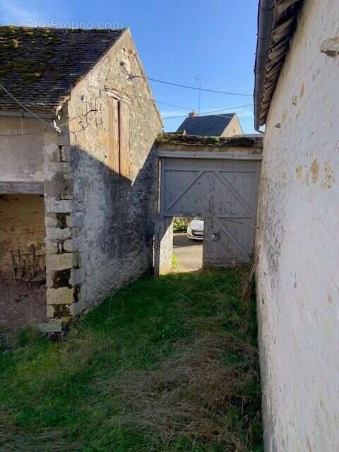 Maison à BRIARRES-SUR-ESSONNE