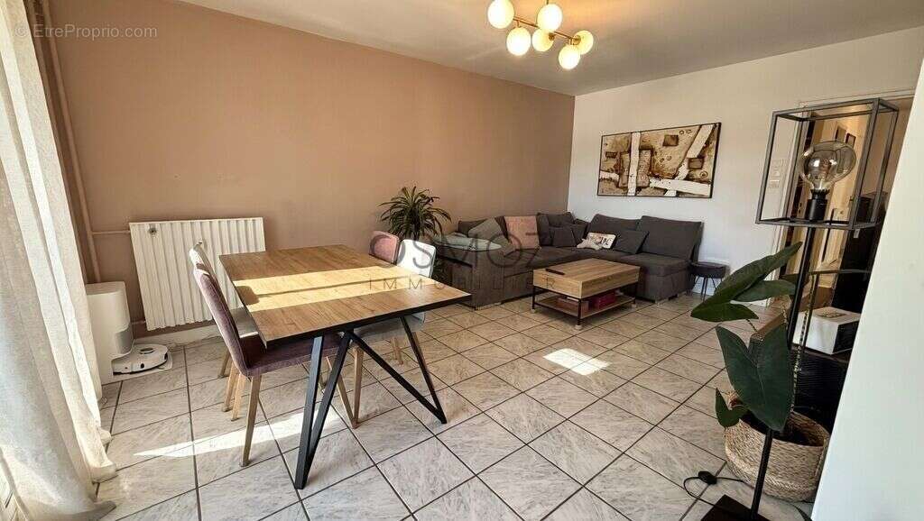 Appartement à BOURG-LES-VALENCE