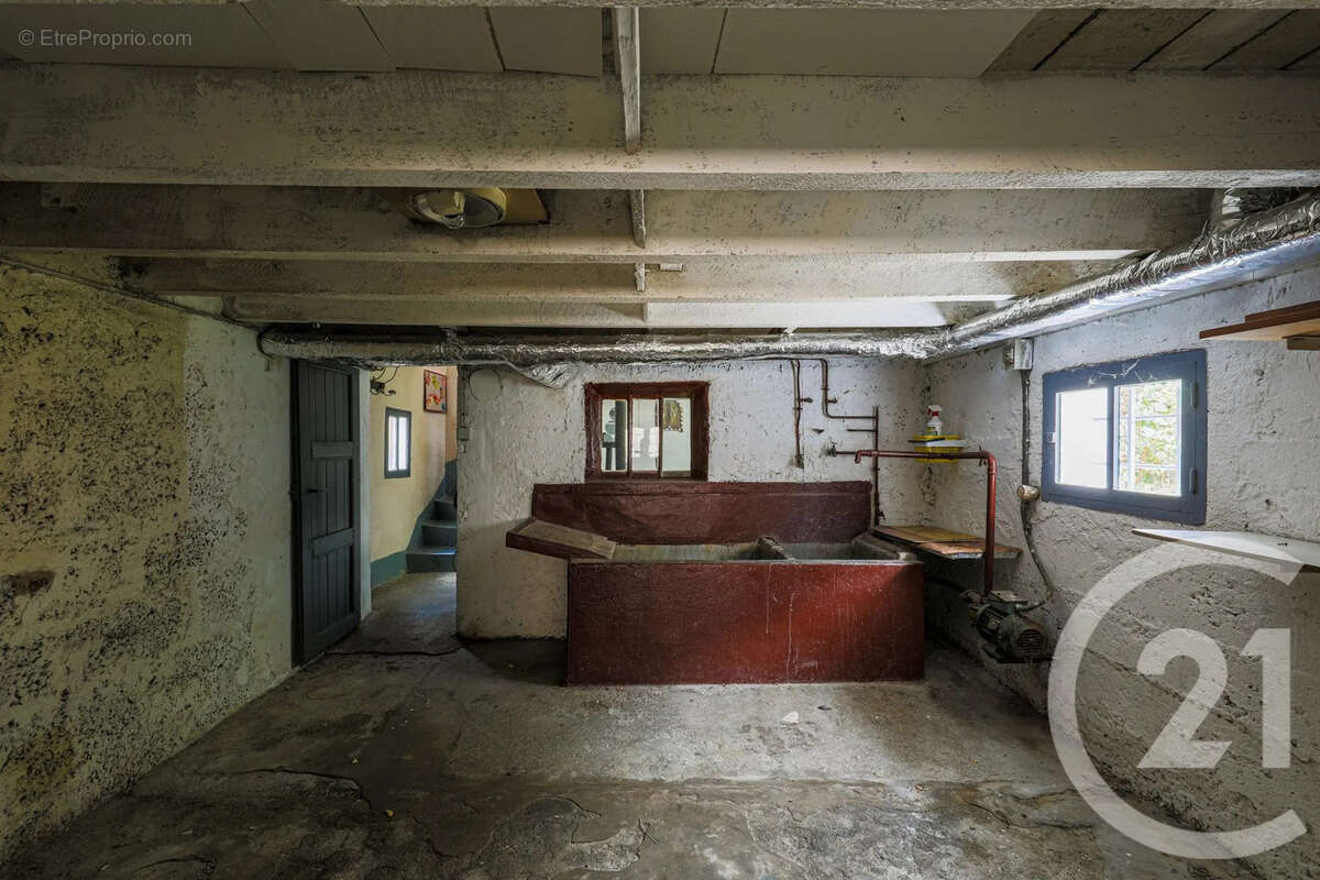 Maison à SAINT-EGREVE